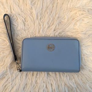 NEW Michael Kors Wristlet
